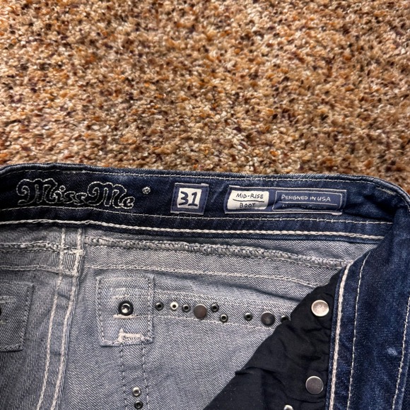 Miss Me Womens Mid Rise Bootcut Jeans MP8518B Dark Wash Embellished Size 31x34 - Picture 7 of 10